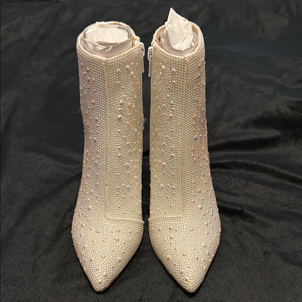 White Pearl Beaded Women's Boots